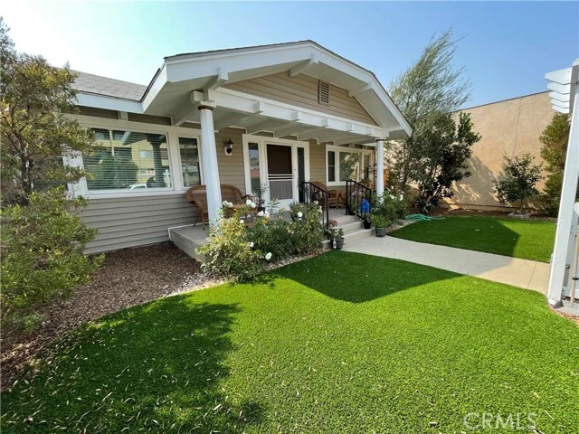 449 Redondo Avenue, Long Beach