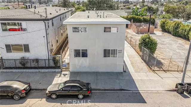 1445 N Wilmington photo 2