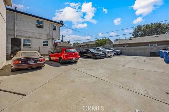 1445 N Wilmington photo 3