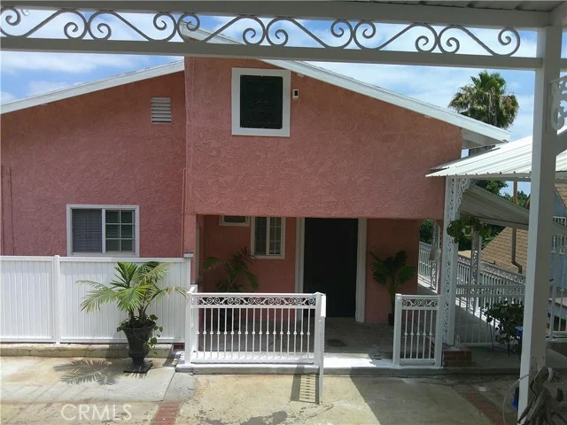 1074 N Bonnie Beach Place photo 1