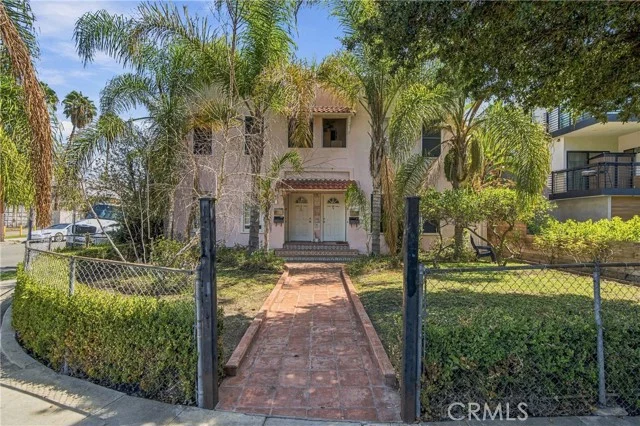 846 N Harvard Boulevard, Los Angeles