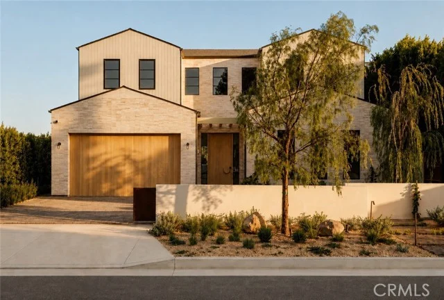 4521 Mary Ellen Avenue, Sherman Oaks