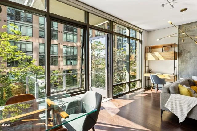 1100 S Hope Street #811, Los Angeles