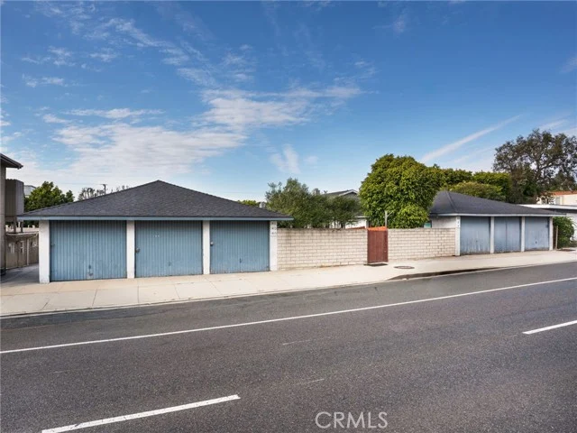 1411 Manhattan Beach, Manhattan Beach