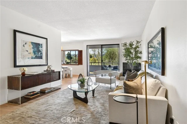 13331 Moorpark #223 photo 1