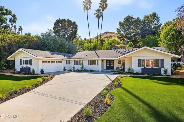 5215 Del Moreno Drive, Woodland Hills