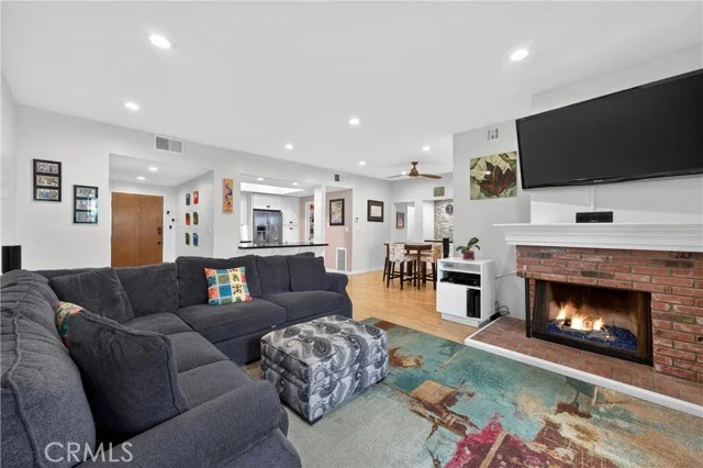 8180 Manitoba Street #136, Playa del Rey