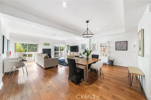 1410 N Curson Avenue #202 photo 4