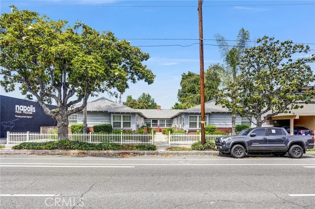14821 Burbank photo 1