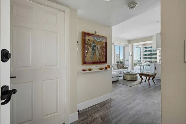 10501 Wilshire Blvd #1005 photo 4
