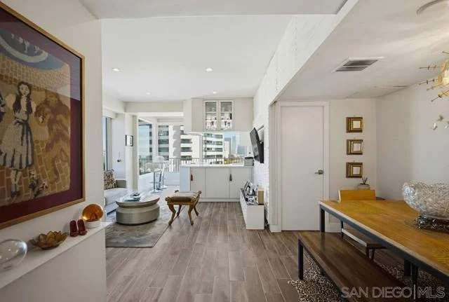 10501 Wilshire Blvd #1005 photo 5