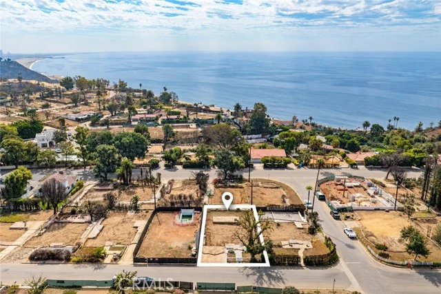 16860 Livorno, Pacific Palisades