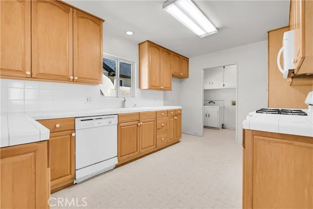 13906 Truro photo 5