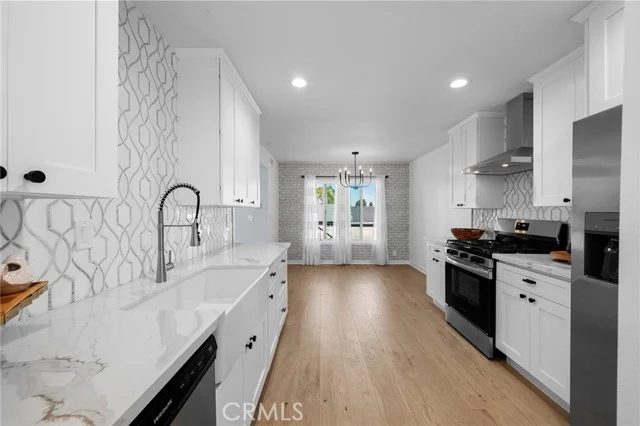441 W 2nd photo 1
