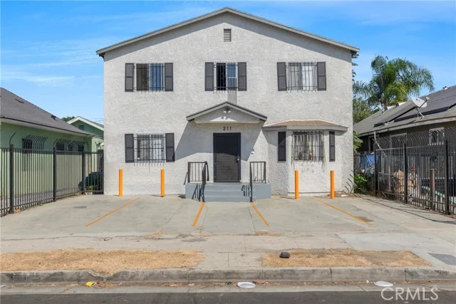 211 E 55th Street, Los Angeles
