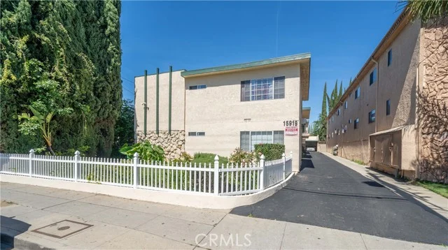 15919 Vanowen Street photo 1