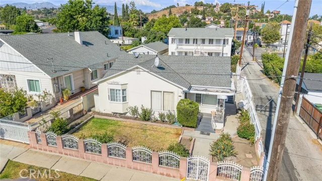 3814 Portola Avenue photo 1