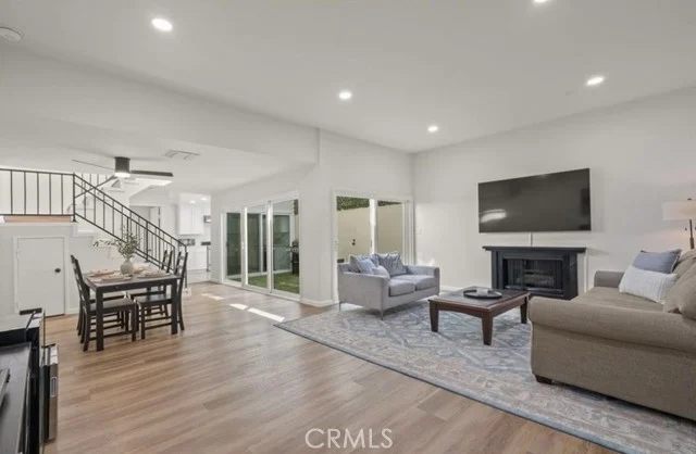 308 1/2 Commonwealth Avenue, Los Angeles