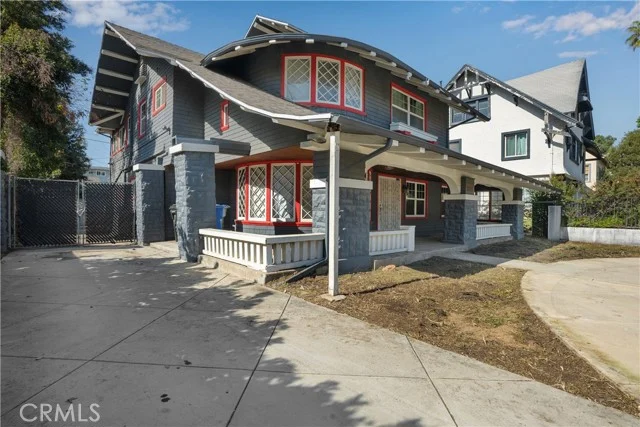 1527 S Wilton, Los Angeles