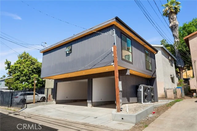 5150 Ithaca, Los Angeles