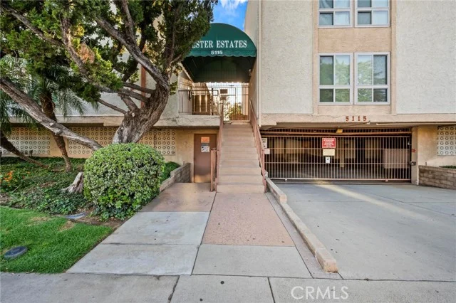 5115 Kester #7, Sherman Oaks