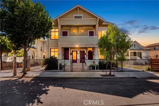 134 E 31st Street, Los Angeles