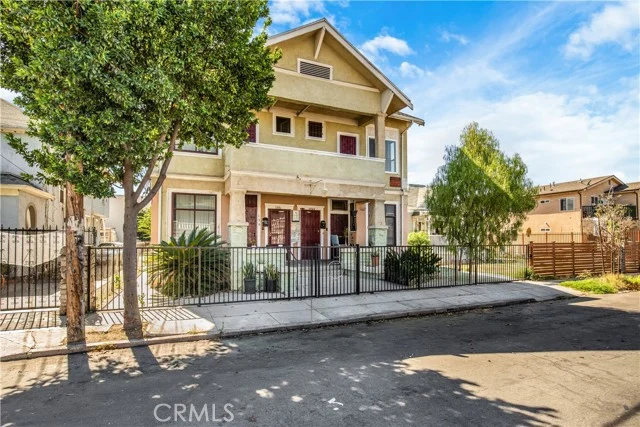 134 E 31st Street photo 5
