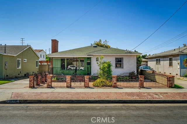 1611 Bay View Avenue photo 1