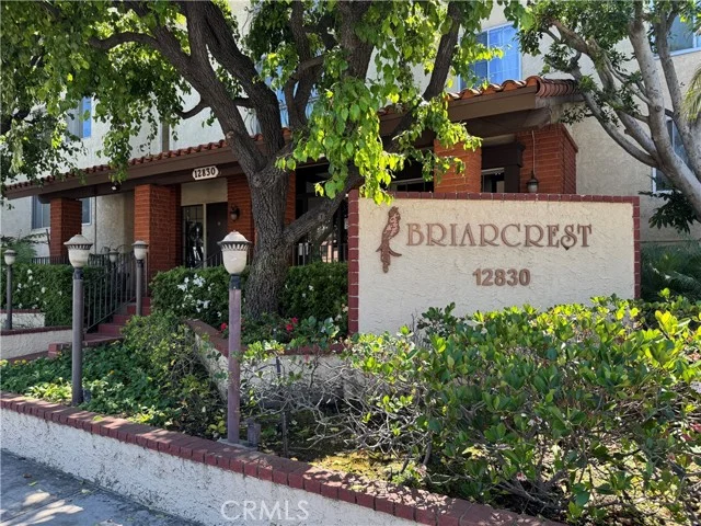 12830 Burbank #307 photo 4