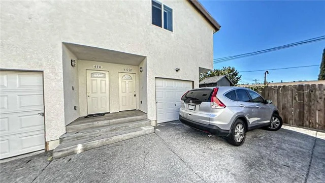 630 W 79th photo 5