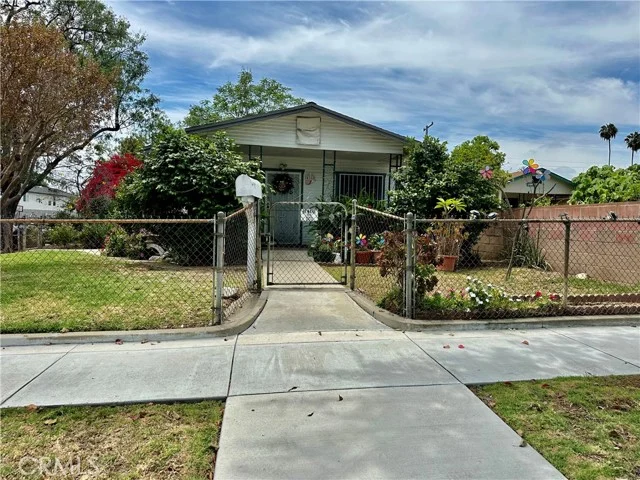 4160 Folsom Street photo 1