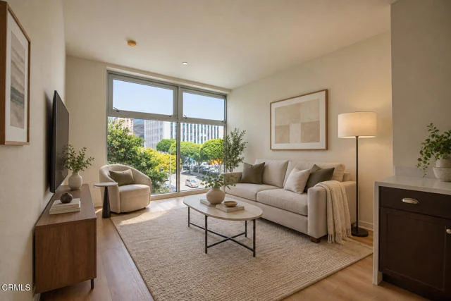 630 W 6th Street #316 photo 1