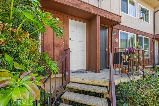7320 Lennox Avenue #D8, Van Nuys