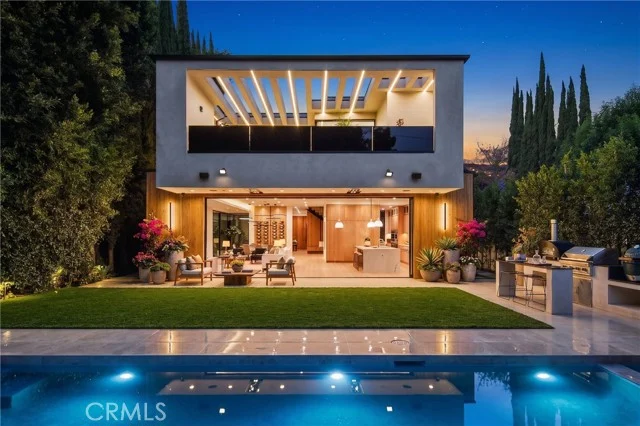 14812 Huston Street, Sherman Oaks