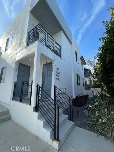 7125 S La Cienega photo 1