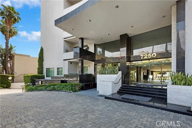 7250 Franklin Avenue #506, Los Angeles