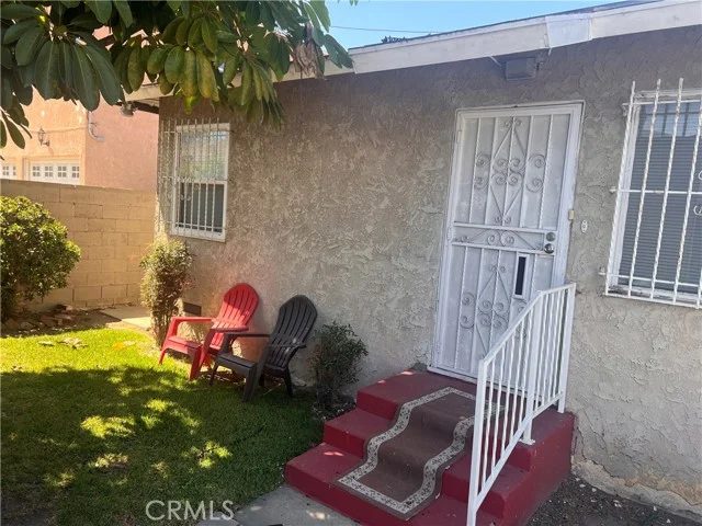 1741 W 105th Street, Los Angeles