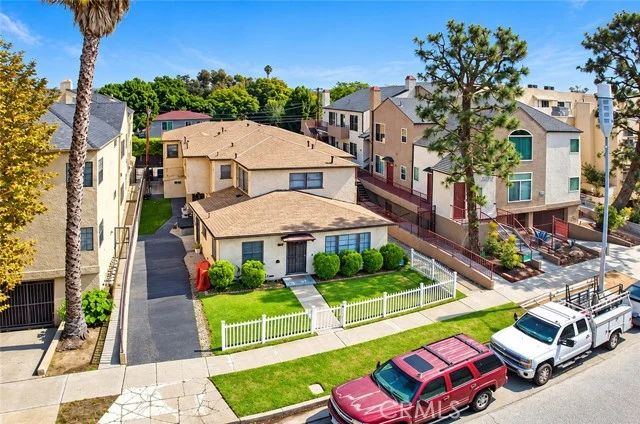 2526 S Centinela Avenue, Los Angeles