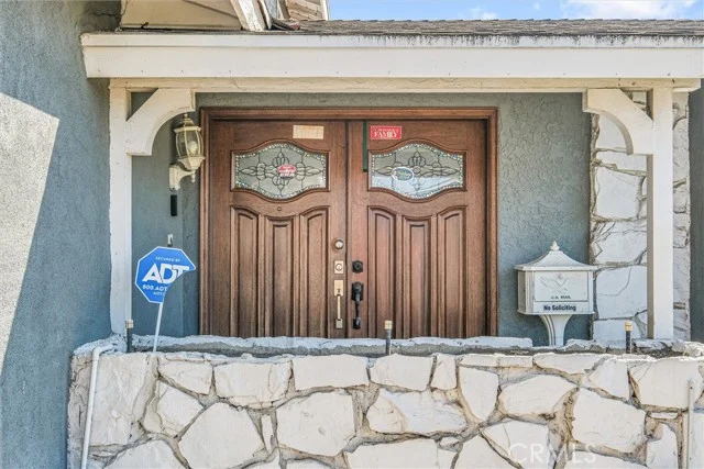 18222 Coltman photo 2