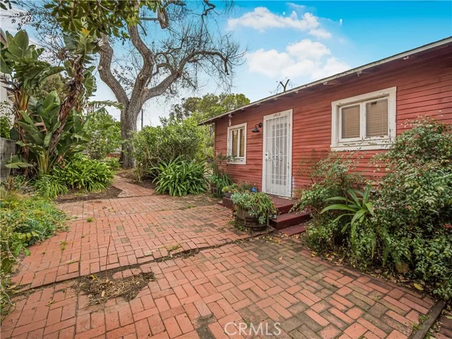 1411 Prospect Avenue photo 4