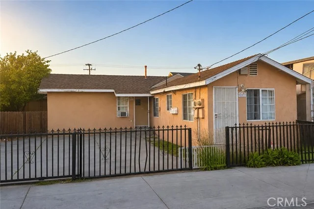 2031 E Spaulding Way, Long Beach