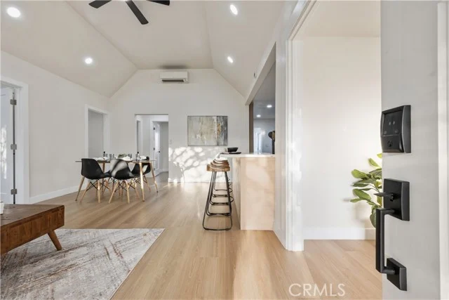 5612 S Rimpau, Los Angeles