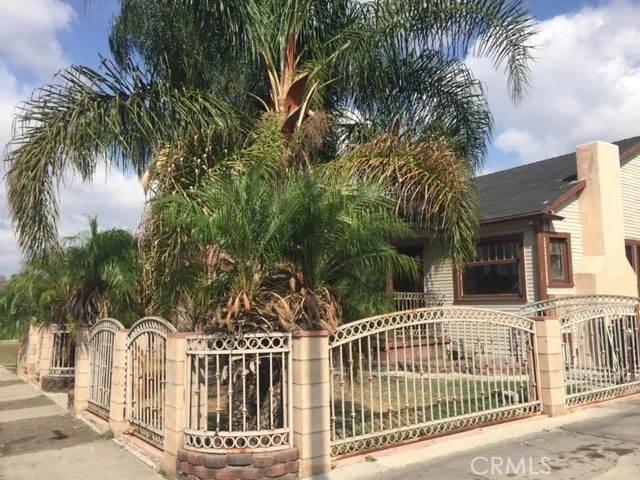 3968 Arlington Avenue photo 1