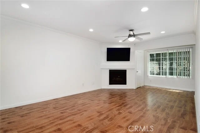 5525 Canoga Avenue #124 photo 5