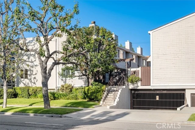 4230 Whitsett Avenue #4, Studio City