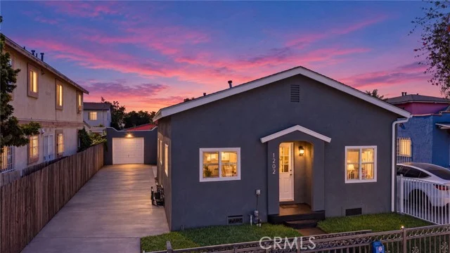 1202 E 76th Street, Los Angeles