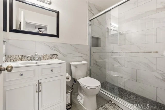 3702 W 126th photo 3