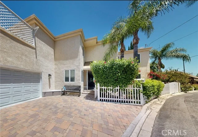 4936 Llano, Woodland Hills