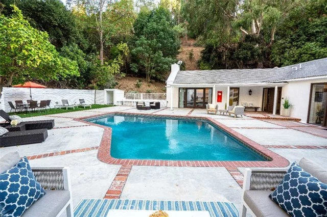 3183 N Laurel Canyon Blvd, Studio City