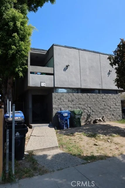 8826 Orchard photo 1